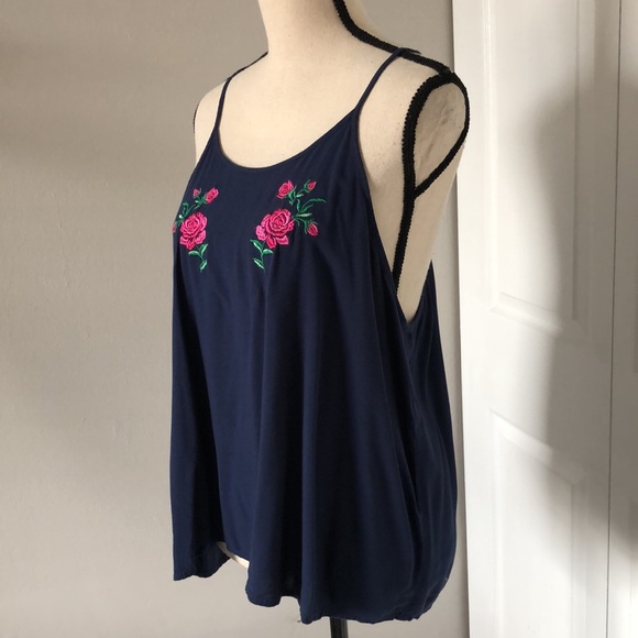 ❤️3X20 NO BOUNDARIES Navy Blue Flower Embroidered Tank Top | 2XL Junior - Picture 1 of 12